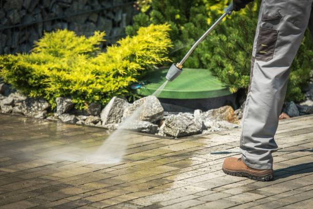 Best Deck and Patio Pressure Washing in Kekoskee, WI